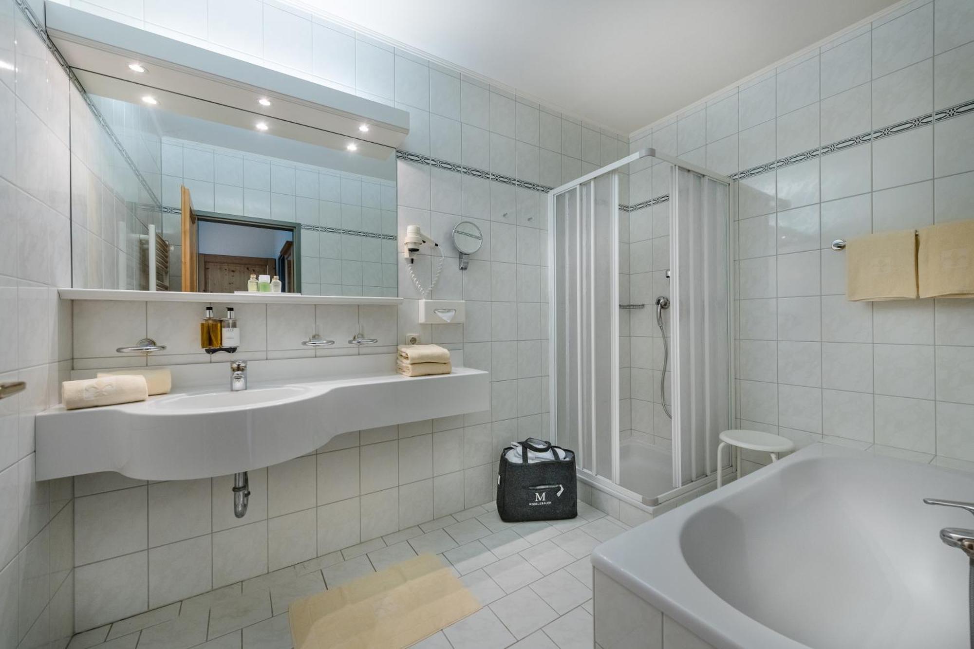 Hotel Moselebauer Bad Sankt Leonhard im Lavanttal Exteriör bild